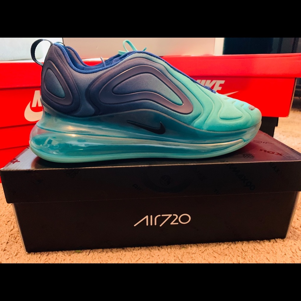 Nike Air Max 720